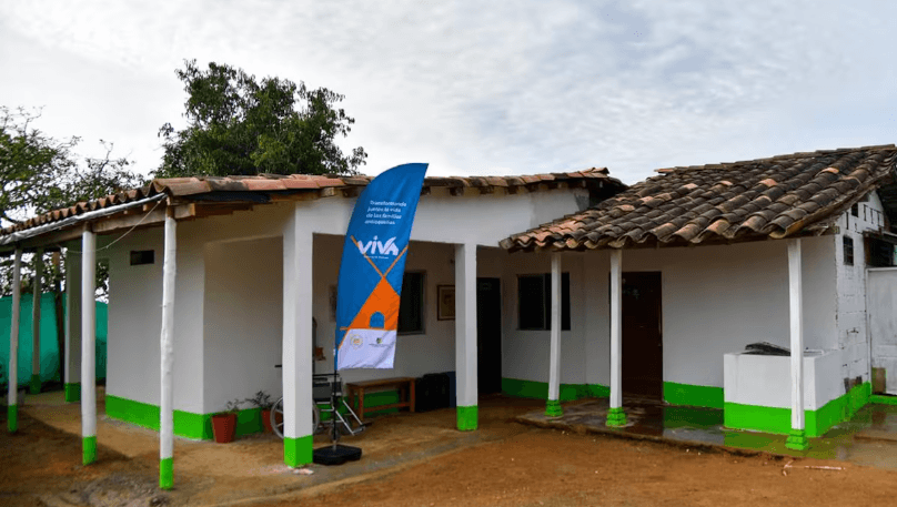 Vivienda reconstruida: primera entrega tras el sismo en Guarne