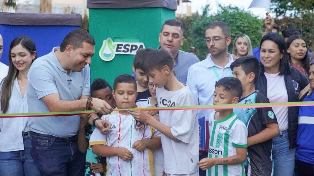Alcantarillado en Marinilla: entregan nuevas redes y pavimentación para beneficiar a 2.000 habitantes