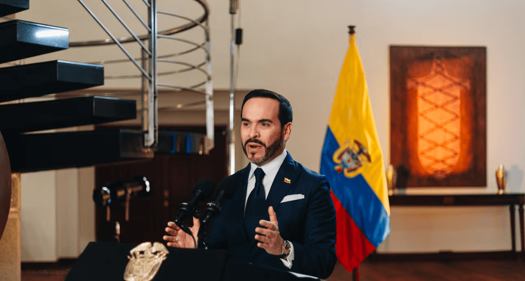 Diálogo de paz: De la Espriella lo rompe con tres grupos armados