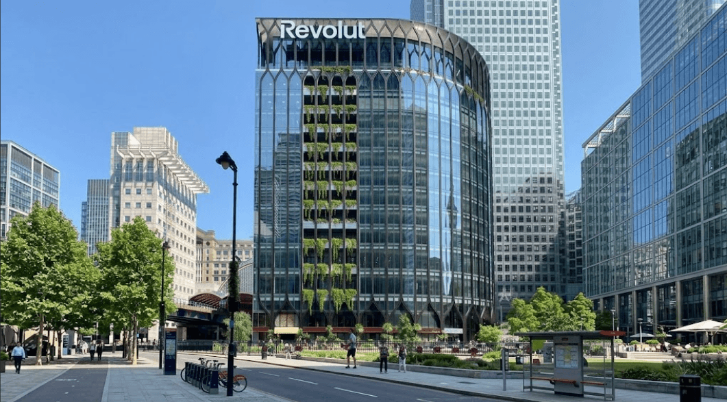 Neobanco Revolut llega a Colombia con aval oficial y promete compras con acumulación de millas