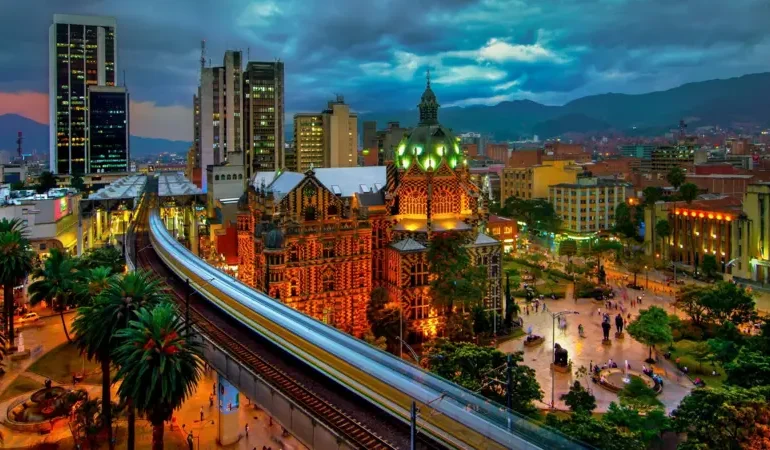 5 ciudades emergentes para viajar: guía esencial 2026