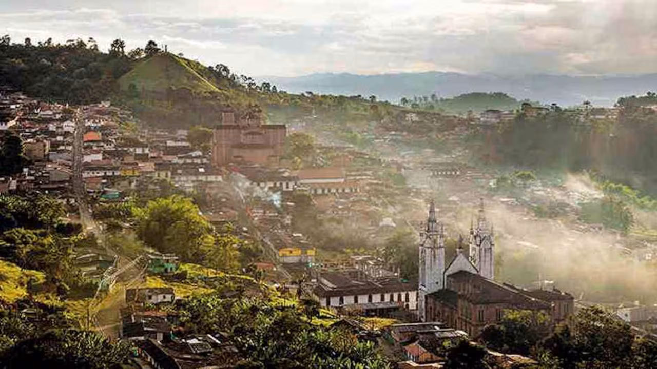Quebradona Antioquia, minería en Támesis, AngloGold Ashanti Colombia, minería Suroeste antioqueño, proyecto minero Quebradona, minería en Jericó, Estudio de Impacto Ambiental Quebradona, Alcaldía de Támesis, Concejo de Támesis, minería de cobre Antioquia.